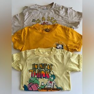 ✨Women’s Graphic Tee Bundle✨